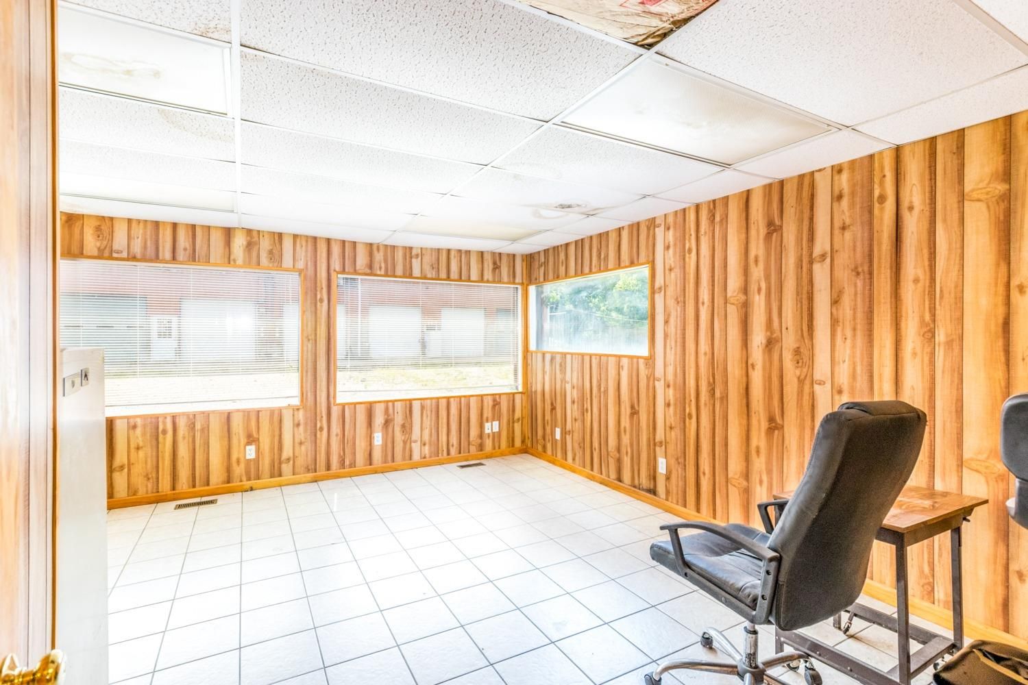 513 Pierce Ln, Frankfort, KY 40601